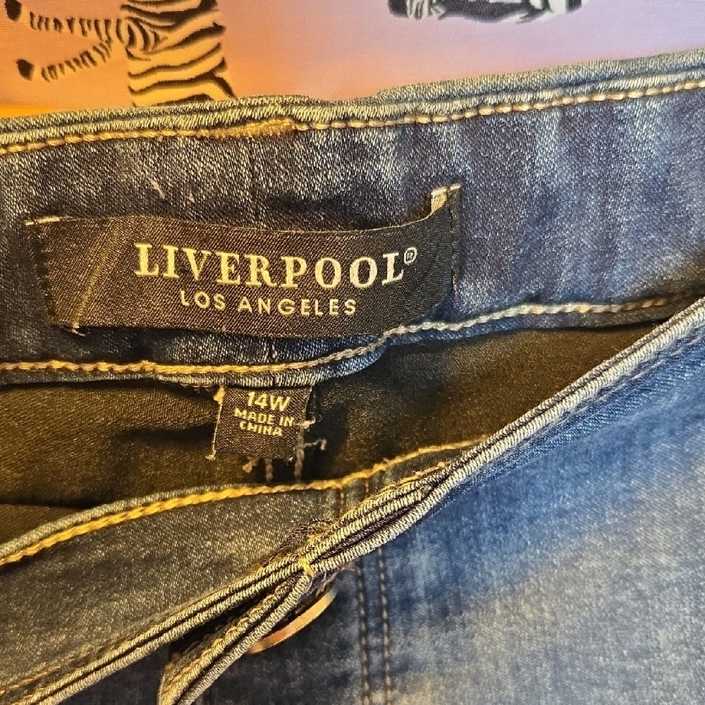Liverpool Dark Blue Cropped Jeans - Picture 2 of 7
